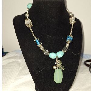 Avon Vintage Women's Necklace Faux Turquoise Bohemian Avant-Garde Beaded